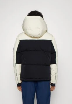 Ellesse Strezing Padded JacketGiacca InvernaleBlack Uomo Giacche EL942F03I-Q11 9 Ellesse Strezing Padded JacketGiacca InvernaleBlack Uomo Giacche EL942F03I-Q11 -Ellesse 03d71fab906f4ee18fffe302857d0068