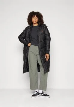 Ellesse Cortese JacketCappotto InvernaleBlack Donna Cappotti EL921U028-Q11 -Ellesse 0ffdeba590664c4680b091e752667290