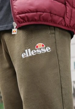 Ellesse NioroPantaloni SportiviKhaki Uomo Pantaloni EL922E027-N11 -Ellesse 1167f3937b744ede912b09490a3883b8