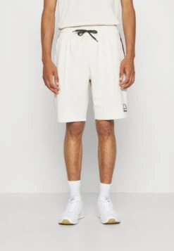Ellesse Endrizi ShortPantaloncini SportiviOff-White Uomo Bermuda EL942E04V-A11