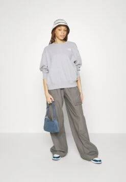 Ellesse Felna PantPantaloni CargoGrey Donna Pantaloni EL921A07Q-C11 -Ellesse 1878bc6eb09847d18310d23e44e95b08