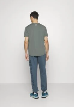 Ellesse Tracca PantPantaloni SportiviBlau Uomo Pantaloni EL942E04P-K11 -Ellesse 18dcc63c32104204b8da062f9a44df6c