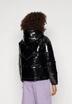 Ellesse Tarantino JacketGiacca InvernaleBlack Donna Giacche E Blazer EL921U026-Q11 -Ellesse 2c642a71bc06426388e138c2d1b7bf39