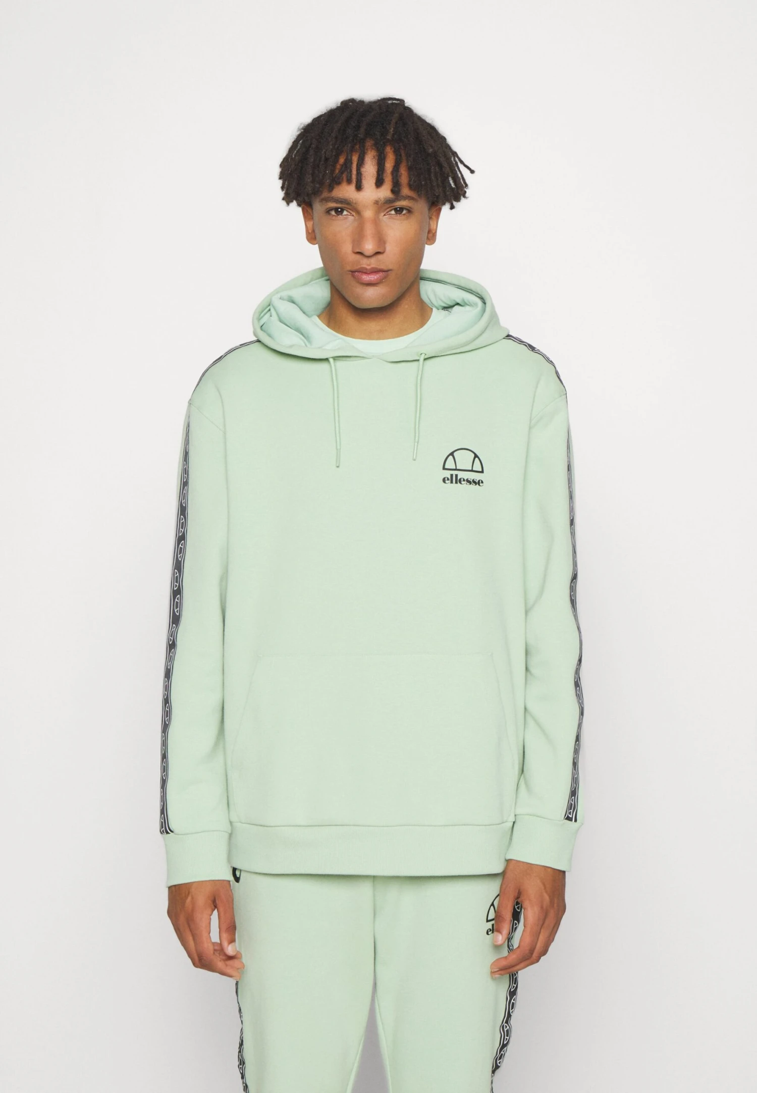 Ellesse Alfonsa HoodyFelpa Con CappuccioGreen Uomo Maglieria E Felpe EL942G03A-M11 1 Ellesse Alfonsa HoodyFelpa Con CappuccioGreen Uomo Maglieria E Felpe EL942G03A-M11