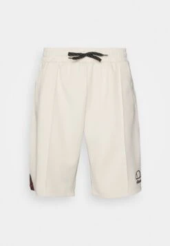 Ellesse Endrizi ShortPantaloncini SportiviOff-White Uomo Bermuda EL942E04V-A11 12 Ellesse Endrizi ShortPantaloncini SportiviOff-White Uomo Bermuda EL942E04V-A11 -Ellesse 2fe0ac515cc24cd48563c705ae41daa4