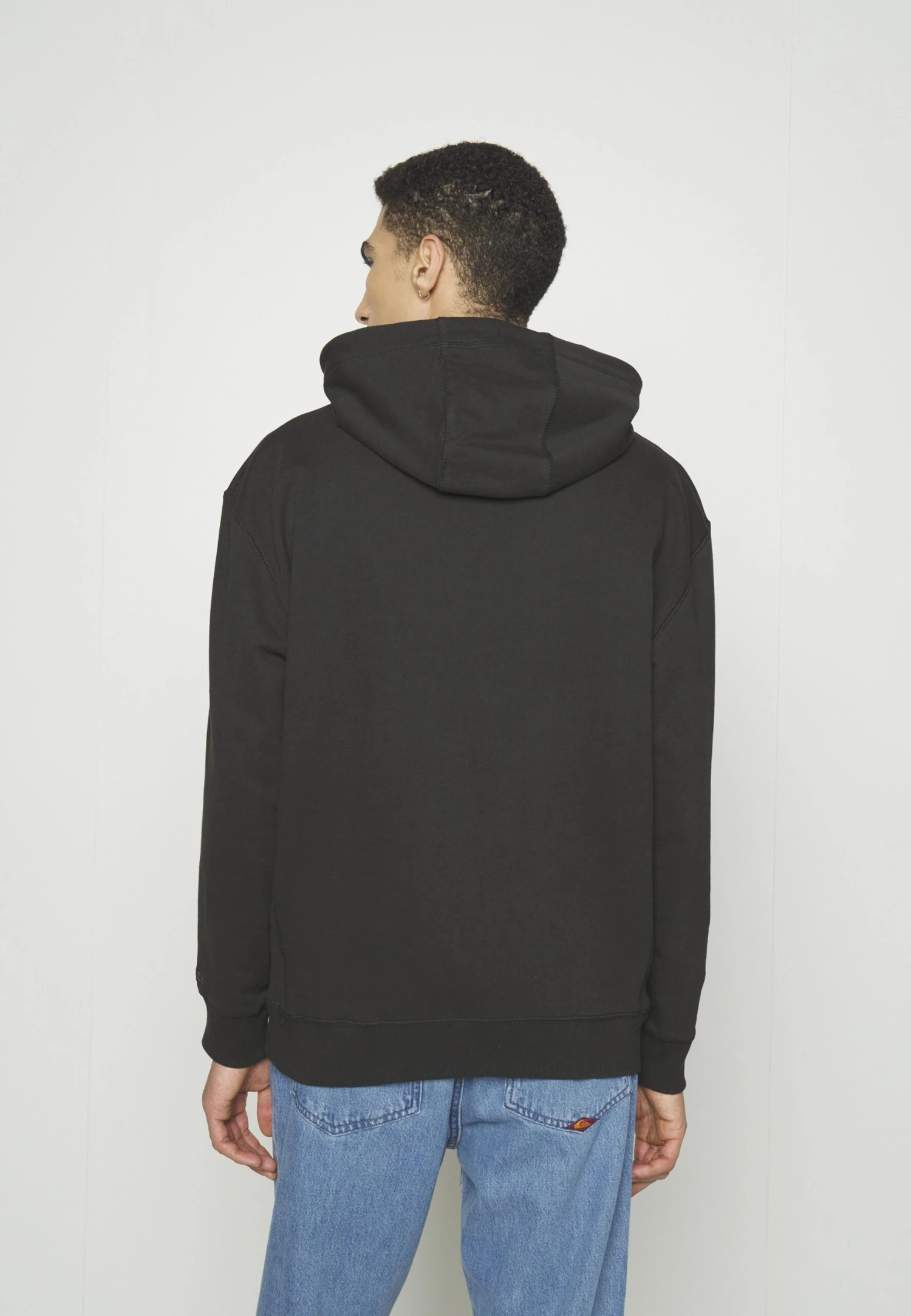 Ellesse Caldine HoodyFelpaBlack Uomo Maglieria E Felpe EL922S0CJ-Q11 4 Ellesse Caldine HoodyFelpaBlack Uomo Maglieria E Felpe EL922S0CJ-Q11 - immagine 4