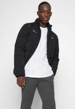 Ellesse Padded JacketGiacca InvernaleBlack Uomo Giacche EL922T05D-Q11 14 Ellesse Padded JacketGiacca InvernaleBlack Uomo Giacche EL922T05D-Q11 -Ellesse 3e5129afad054a4d9be8e8dbe8b87fda