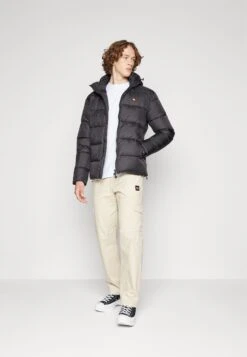 Ellesse PadderinoGiacca InvernaleBlack Uomo Giacche EL922T0A5-Q11 -Ellesse 40b8302becf841939ebf62e9c10791f8