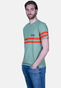 Ellesse Con Righe A ContrastoT-Shirt Con StampaVerde Uomo T-shirt E Polo EL922O0JK-M11 6 Ellesse Con Righe A ContrastoT-Shirt Con StampaVerde Uomo T-shirt E Polo EL922O0JK-M11 -Ellesse 461e2f661a2f44278c98d1bd03481d94