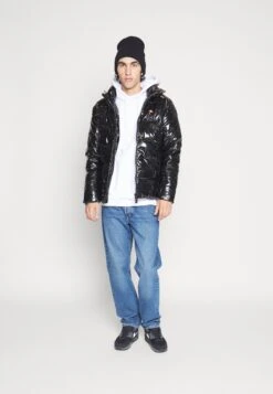 Ellesse TrevaniGiacca InvernaleBlack Uomo Giacche EL922T07X-Q11 -Ellesse 49de1dbb07d04813b5eef92b0af77eb9