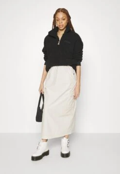 Ellesse DaynorFelpa In PileBlack Donna Felpe EL921J0A0-Q11 -Ellesse 4c7e2a612efe4426a8938d2fb3239034