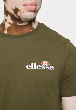 Ellesse VoodooT-Shirt Con StampaKhaki Uomo T-shirt E Polo EL922O02Q-N11 -Ellesse 4ffe48cb4cf54d2abf91d2edef30bf1f