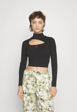 Ellesse Leilah CropMaglietta A Manica LungaBlack Donna T-shirt E Top EL921D0C4-Q11 -Ellesse 542a7edb952d4b589875a6f2ceaf945f