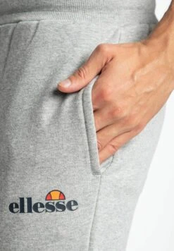 Ellesse Granite Pantaloni SportiviGrey Uomo Pantaloni Sportivi E Joggers EL922E048-C11 -Ellesse 5c7f35ab5c91416d820f73a5fba0cdcb