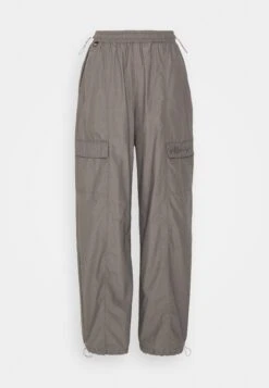 Ellesse Felna PantPantaloni CargoGrey Donna Pantaloni EL921A07Q-C11 -Ellesse 6f582410a80a4881bbace1f5502ca3c5