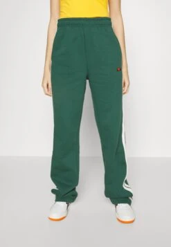 Ellesse Radice Jog PantPantaloni SportiviDark Green Donna Pantaloni EL921A07R-M11 -Ellesse 6fe8454c22f140818a7d4b279b322747