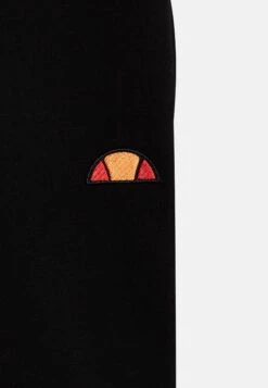 Ellesse Colino Plus PantPantaloni SportiviBlack Bambini Pantaloni EL924B019-Q11 5 Ellesse Colino Plus PantPantaloni SportiviBlack Bambini Pantaloni EL924B019-Q11 -Ellesse 7412ef7890664e92967918be7b0dbb25