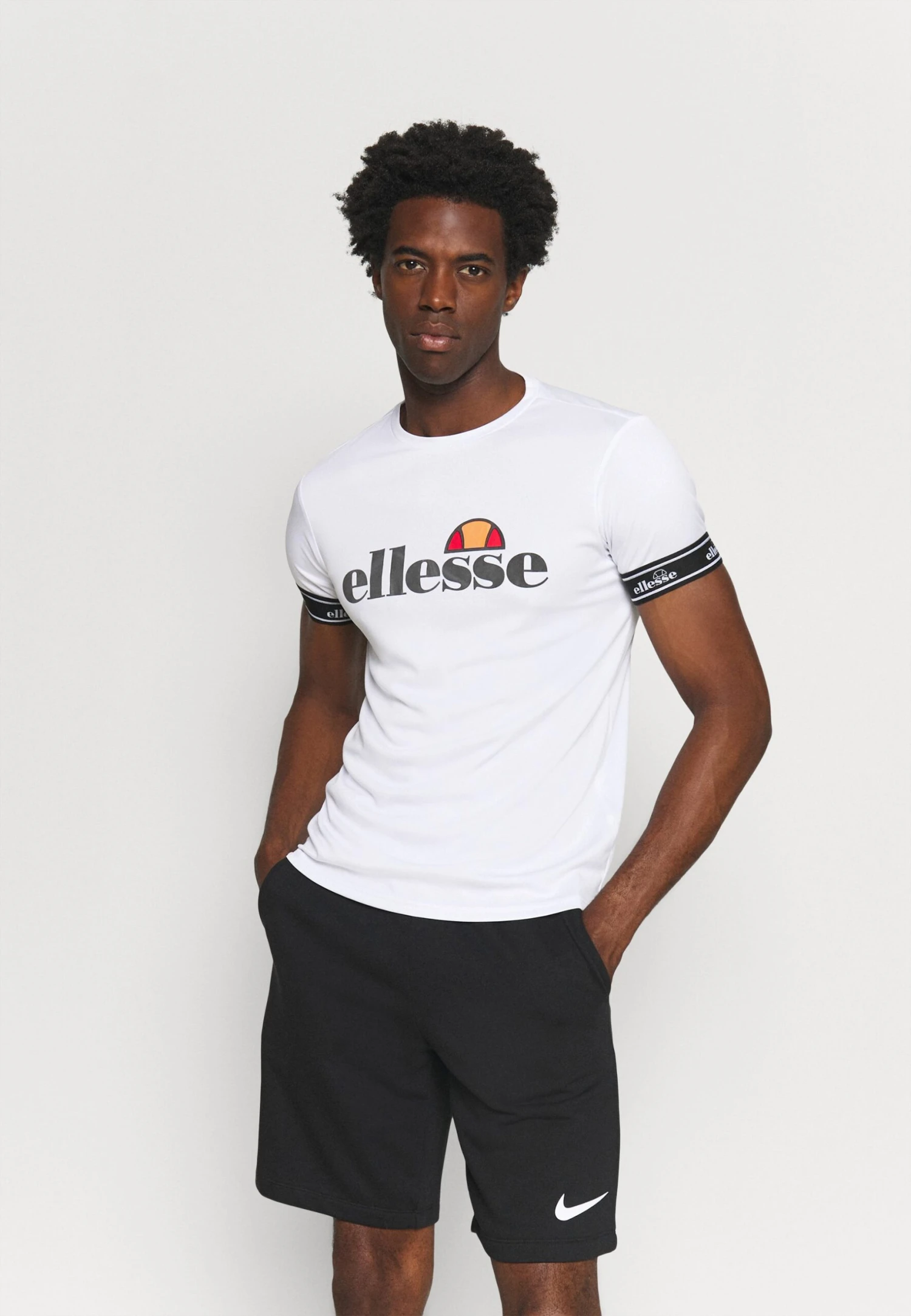 Ellesse Alente TeeT-Shirt Con StampaWhite Uomo T-shirt E Polo EL942D028-A11 1 Ellesse Alente TeeT-Shirt Con StampaWhite Uomo T-shirt E Polo EL942D028-A11