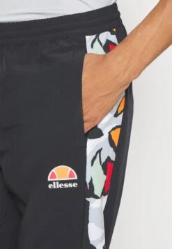 Ellesse Davico Track PantPantaloni SportiviBlack Uomo Pantaloni Sportivi E Joggers EL942E04N-Q11 -Ellesse 803f6b7f67b8415eb64028eac41601d7
