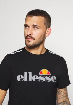 Ellesse Cella T-Shirt Con StampaBlack Uomo T-shirt E Polo EL942D026-Q11 9 Ellesse Cella T-Shirt Con StampaBlack Uomo T-shirt E Polo EL942D026-Q11 -Ellesse 86a6146074cc4b2398a21e77c5def191