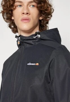 Ellesse RazzoGiacca LeggeraBlack Uomo Giacche EL922T09P-Q11 -Ellesse 914f25a7932741289f41d79fd47a1109