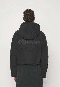 Ellesse Parum Padded JacketGiacca Da Mezza StagioneBlack Donna Giacche E Blazer EL921U01R-Q12 -Ellesse 9d6d1ee80a4345c1a69533b1bd848416