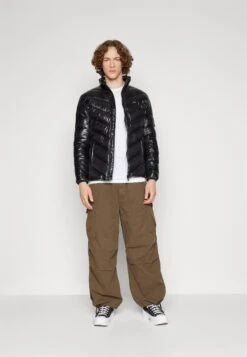 Ellesse OrsiniGiacca InvernaleBlack Uomo Giacche EL922T09Q-Q11 -Ellesse a6f43c6744254dbfa898cd2247281fe1