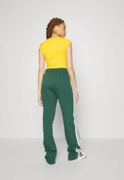 Ellesse Radice Jog PantPantaloni SportiviDark Green Donna Pantaloni EL921A07R-M11 -Ellesse a7dc93807a1b464e901b06b00fd5bfc3