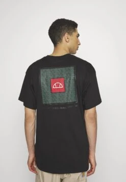 Ellesse Portier TeeT-Shirt Con StampaBlack Uomo T-shirt E Polo EL922O0I2-Q11 -Ellesse b4725ee2649645b89fdee416efba0a42