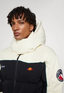 Ellesse Strezing Padded JacketGiacca InvernaleBlack Uomo Giacche EL942F03I-Q11 10 Ellesse Strezing Padded JacketGiacca InvernaleBlack Uomo Giacche EL942F03I-Q11 -Ellesse b86fc6a741be4c8c96304c80e93ca713