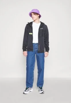 Ellesse BifinoGiacca LeggeraBlack Uomo Giacche EL922E04J-Q11 -Ellesse b994933cc67142f9b8ac9413f4a82981