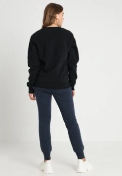 Ellesse AgataFelpaAnthracite Donna Felpe EL921J00B-Q11 -Ellesse bfa581d81f354912be5d2de737989c9b