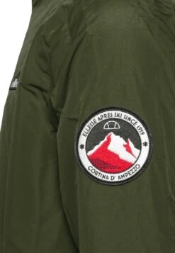 Ellesse Terrazzo JacketGiacca A VentoKhaki Uomo Giacche EL922T00N-M11 -Ellesse cf0cc4c331f849378b0358d109a2fd75