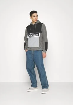 Ellesse PeriodicFelpa Con CappuccioGrey/Black Uomo Maglieria E Felpe EL922T0A7-C11 12 Ellesse PeriodicFelpa Con CappuccioGrey/Black Uomo Maglieria E Felpe EL922T0A7-C11 -Ellesse d1799a23810840268ea73b2e19372d34