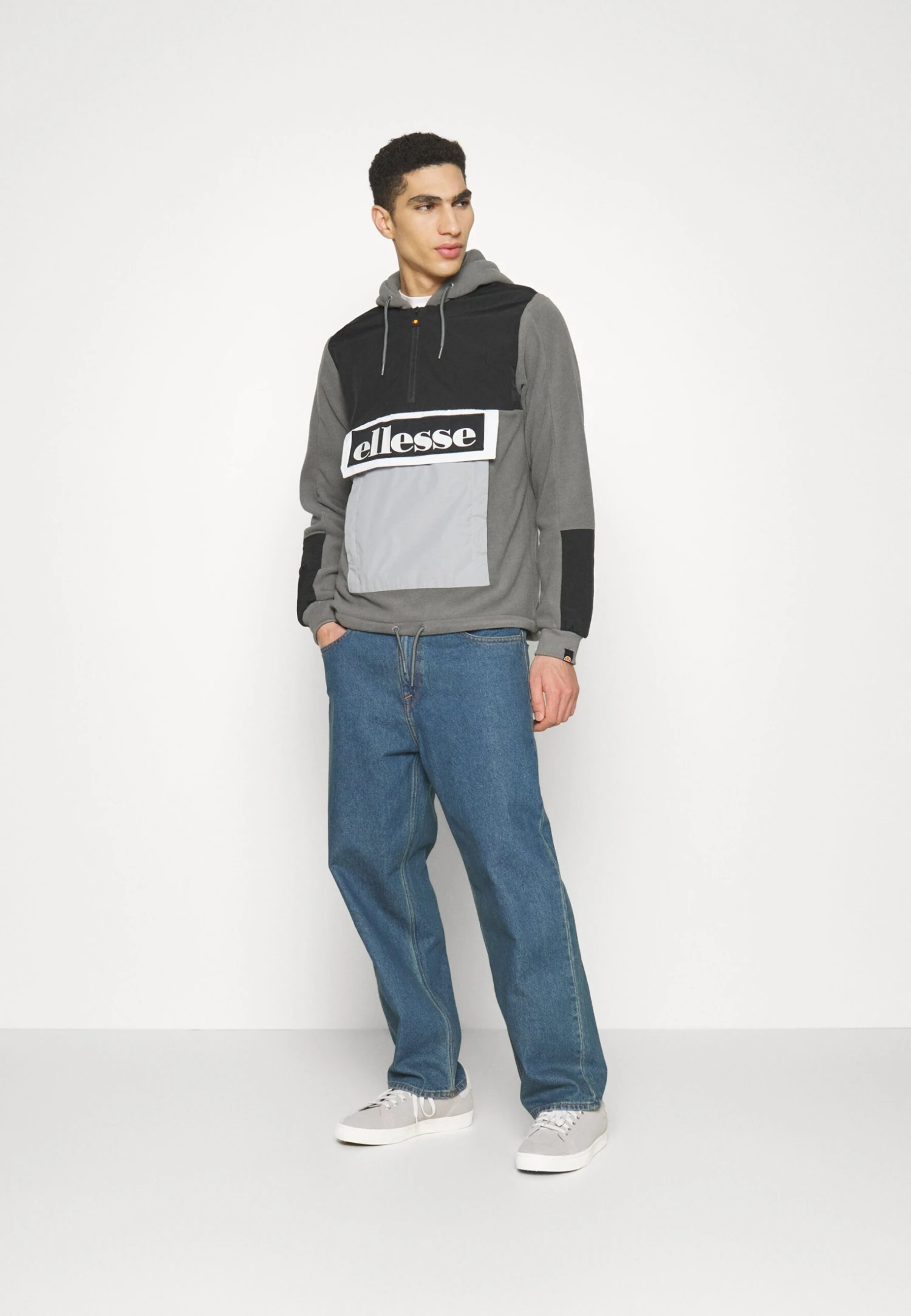 Ellesse PeriodicFelpa Con CappuccioGrey/Black Uomo Maglieria E Felpe EL922T0A7-C11 5 Ellesse PeriodicFelpa Con CappuccioGrey/Black Uomo Maglieria E Felpe EL922T0A7-C11 - immagine 5