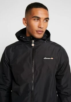 Ellesse Terrazzo JacketGiacca A VentoAnthracite Uomo Giacche EL922T00N-Q11 -Ellesse f1e3ac23094e474c8a921c074bf98212