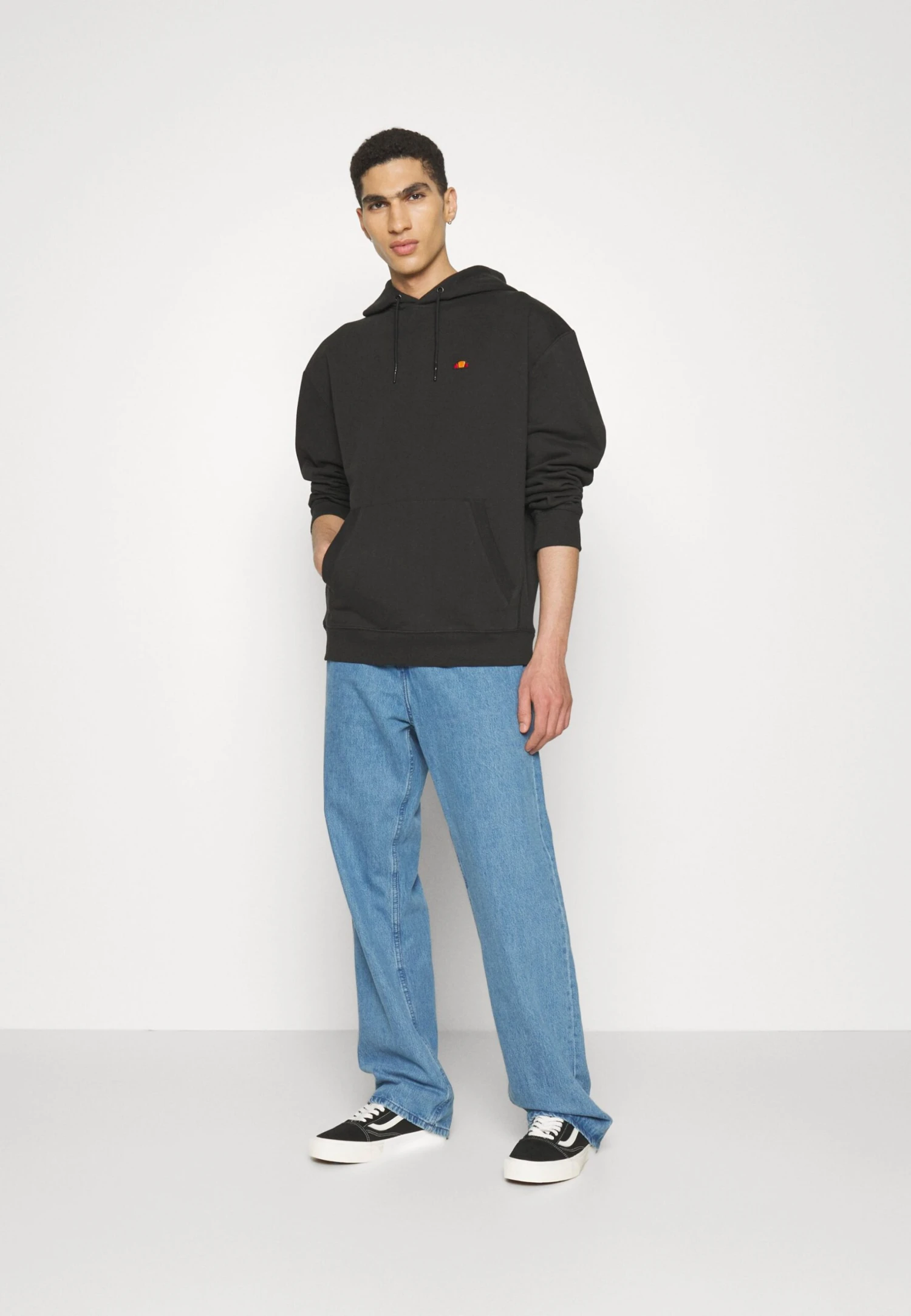 Ellesse Caldine HoodyFelpaBlack Uomo Maglieria E Felpe EL922S0CJ-Q11 5 Ellesse Caldine HoodyFelpaBlack Uomo Maglieria E Felpe EL922S0CJ-Q11 - immagine 5