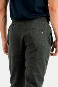 Ellesse Pantaloni SportiviGrey Uomo Pantaloni Sportivi E Joggers EL922E03N-C11 -Ellesse fb546bb0cb28410bbb1cc86319f4a1a9