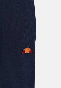 Ellesse Colino Plus PantPantaloni SportiviNavy Bambini Pantaloni EL924B019-K11 5 Ellesse Colino Plus PantPantaloni SportiviNavy Bambini Pantaloni EL924B019-K11 -Ellesse fef56524b50b427499d0eb7ab4a73cb1